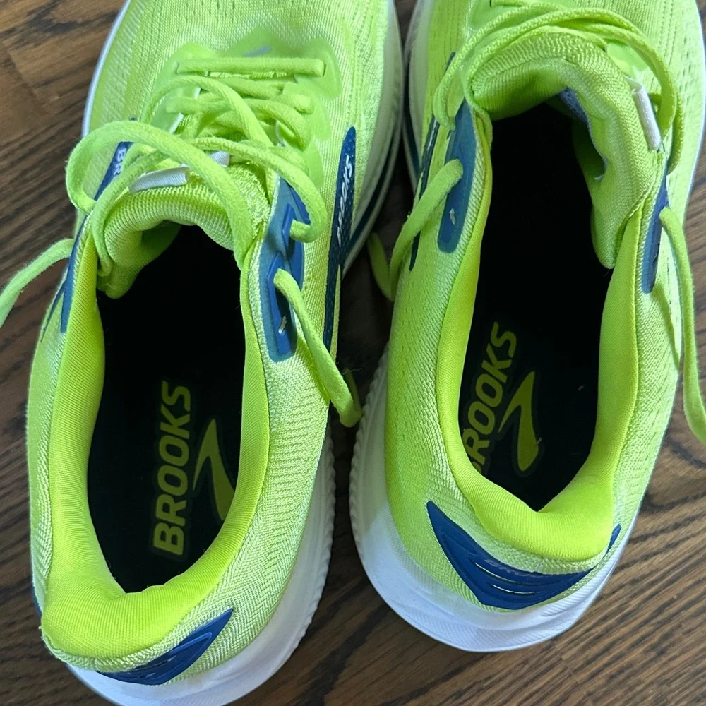 Brooks Men’s Ghost EUC (size 11) - Picture 5 of 7